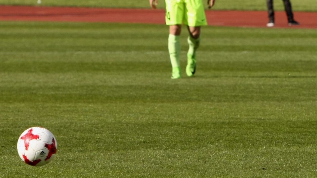 Futbal ilustračné lopta 1140px (SITA/Peter Maďar)